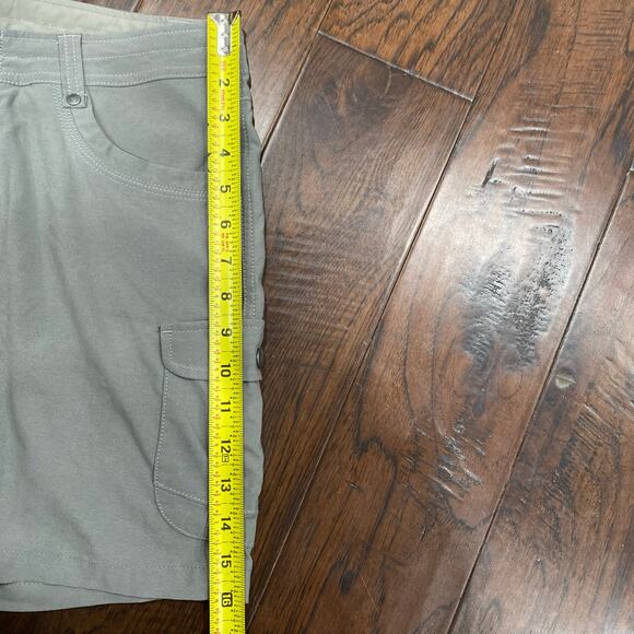 Kuhl Womens Shorts Sage Green Khaki Cargo Pocket Hiking Outdoor Bermuda Size 6 - Picture 8 of 8
